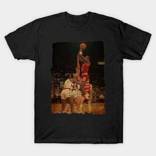 Michael Jordan vs Washington Bullets, 1985 Vintage T-Shirt by CAH BLUSUKAN